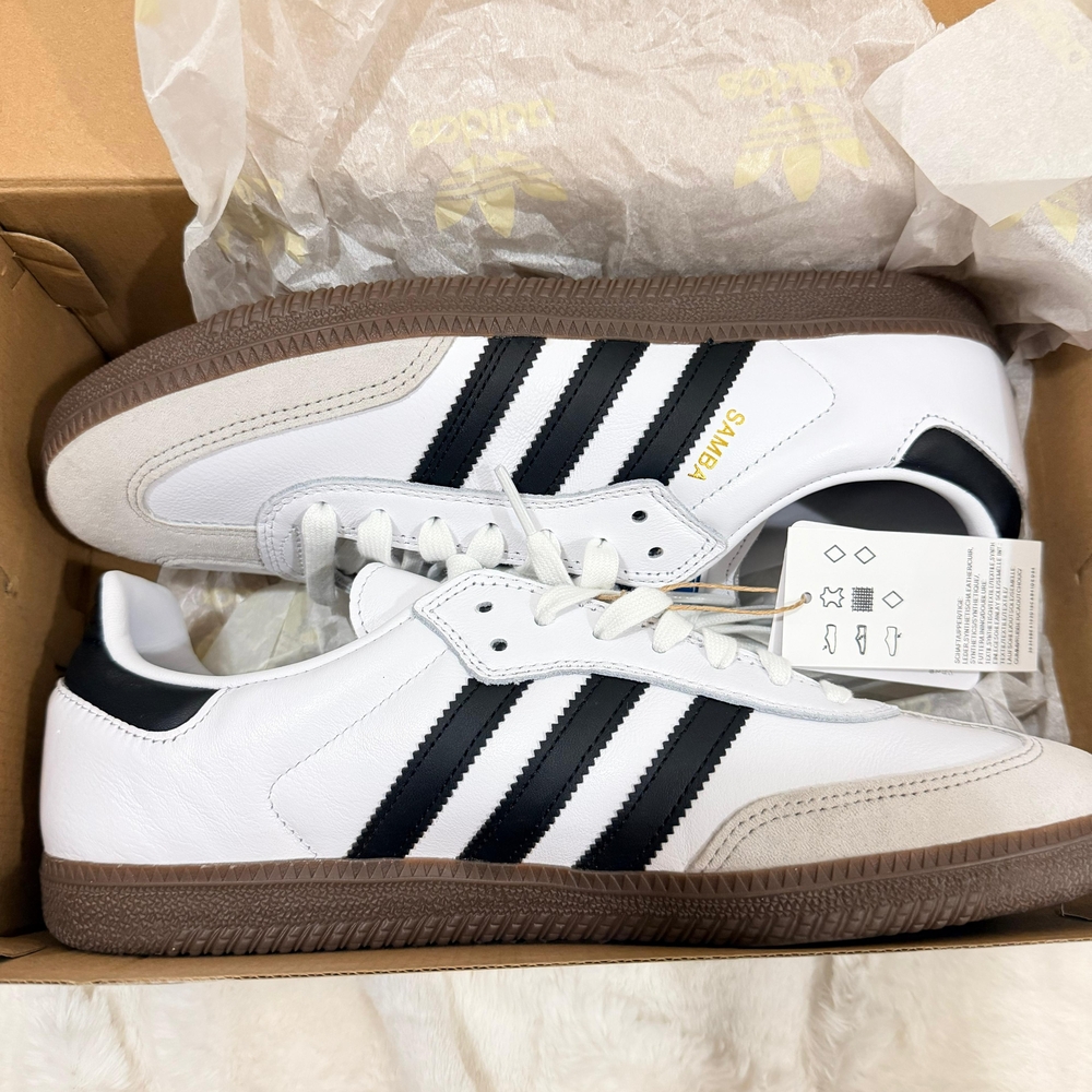 Adidas Samba Classic White and Black Men's Shoes - Picture 5 of 5